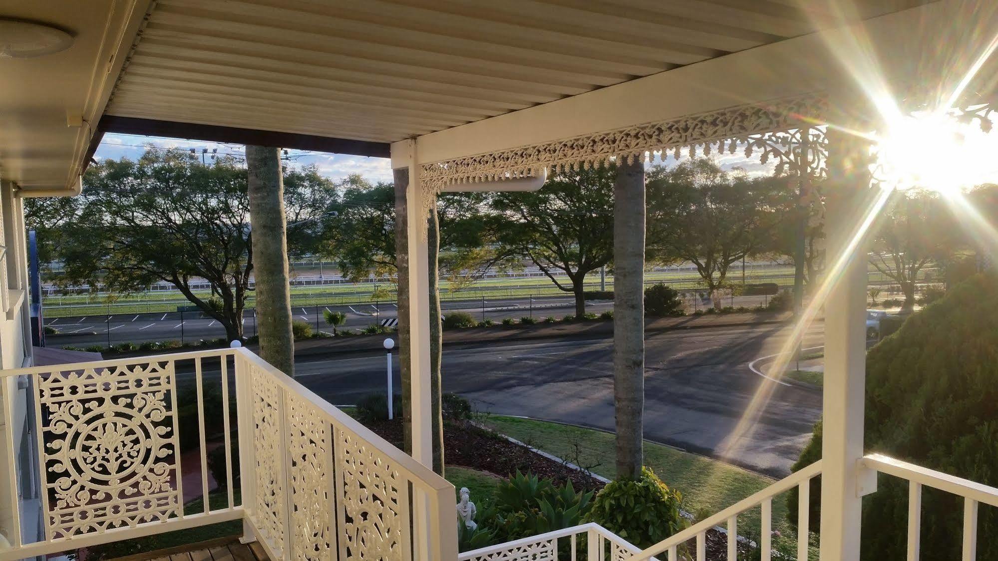 Clifford Park Motor Inn Toowoomba Exterior foto